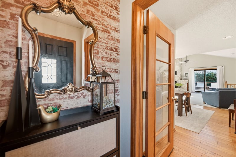 1951 S Cypress, Wichita, KS 67207