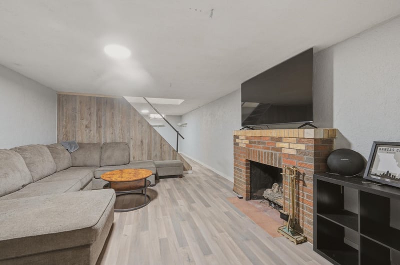 260 S Minneapolis Ave, Wichita, KS 67211