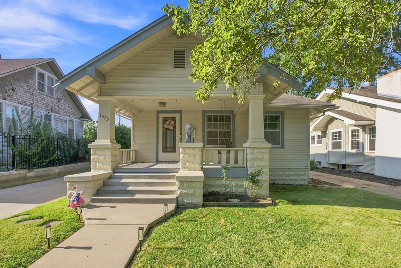 3325 E Chatfield Pl, Wichita, KS 67208