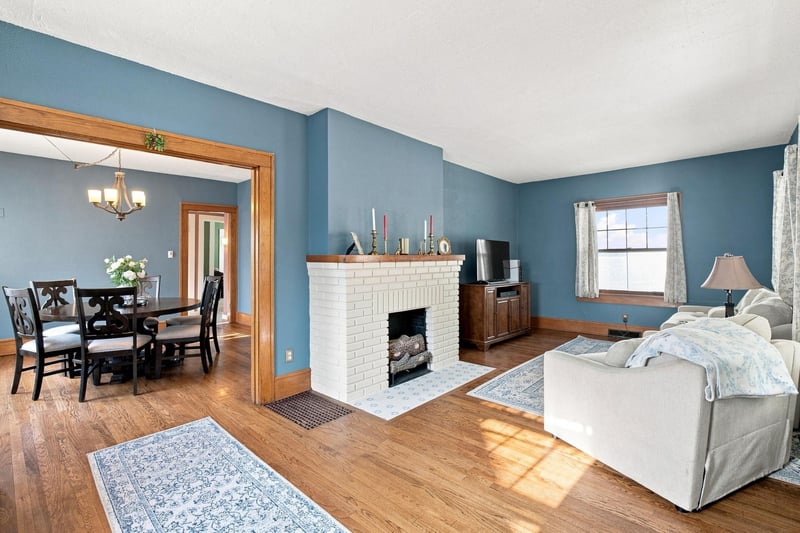 3325 E Chatfield Pl, Wichita, KS 67208