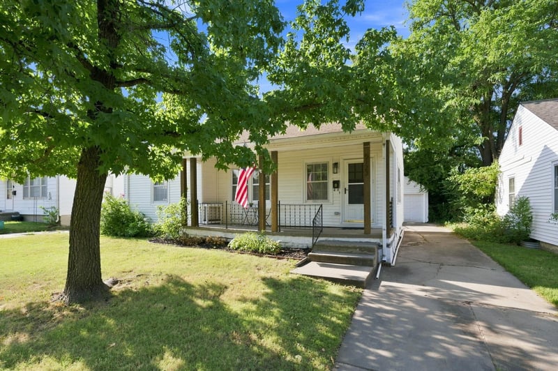 5123 E Murdock Ave, Wichita, KS 67208