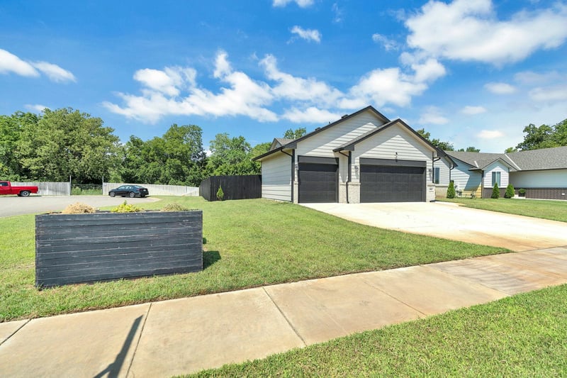 3002 E Maywood, Wichita, KS 67216