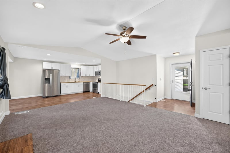 207 E North Point St, Derby, KS 67037