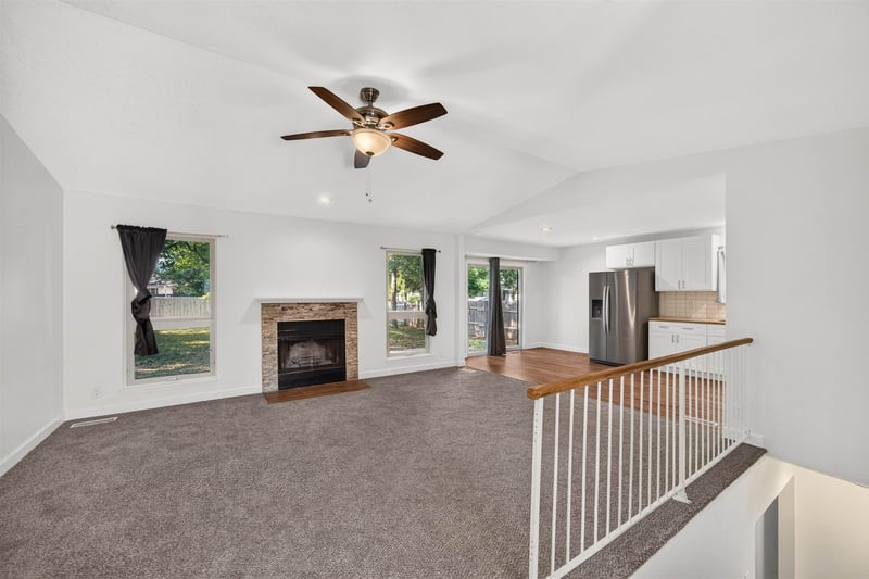 207 E North Point St, Derby, KS 67037