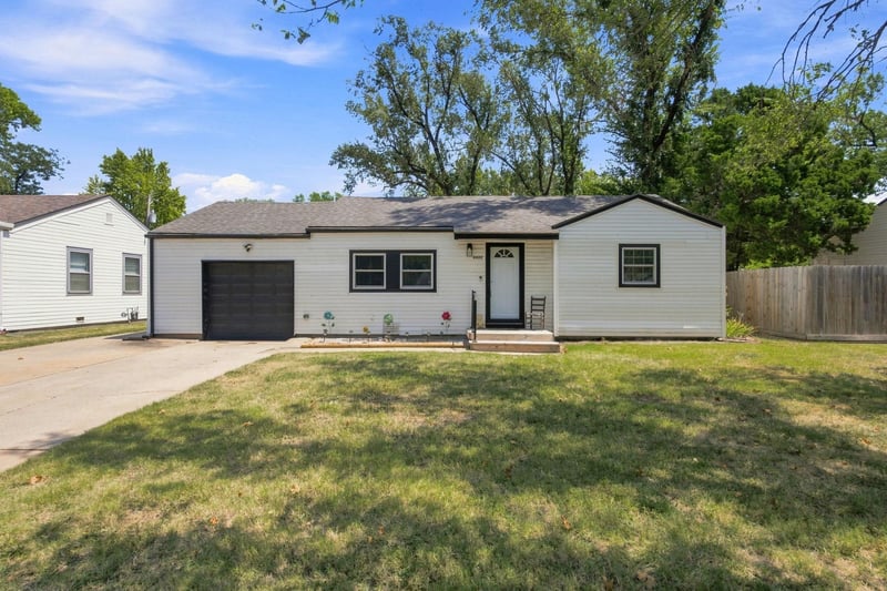 2422 S Everett St, Wichita, KS 67217