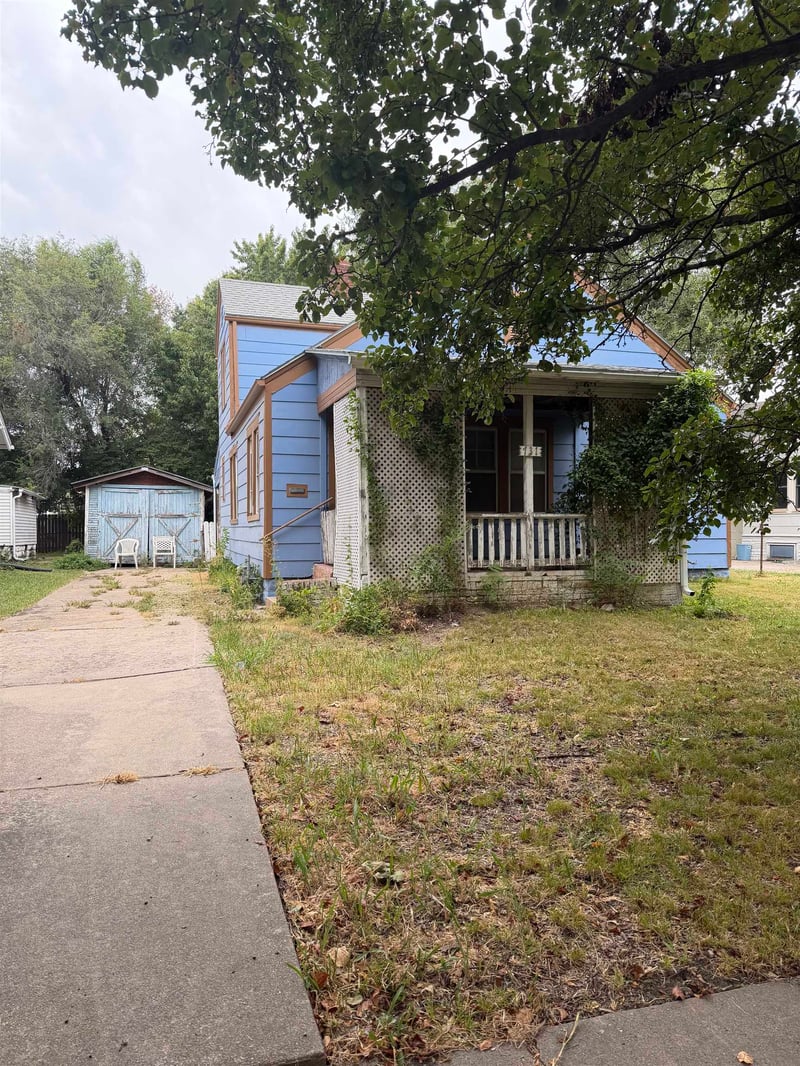 731 S Spruce St, Wichita, KS 67211