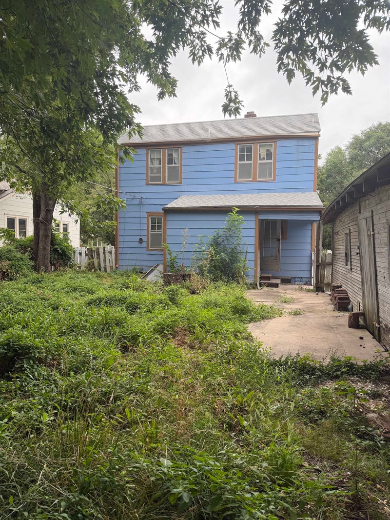 731 S Spruce St, Wichita, KS 67211