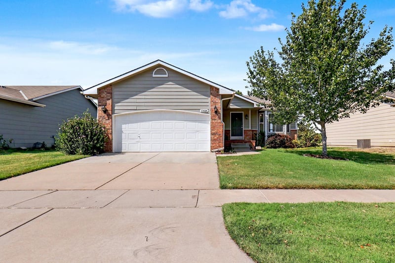 11414 W Bella Vi, Wichita, KS 67212