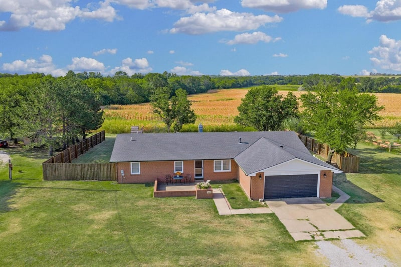 504 W Stuart St, South Haven, KS 67140