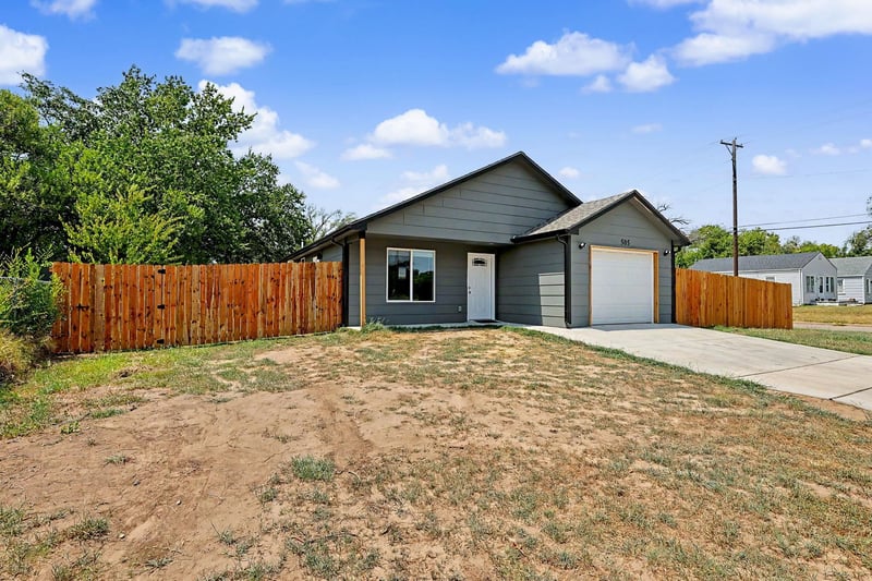 505 S Mccomas St, Wichita, KS 67213