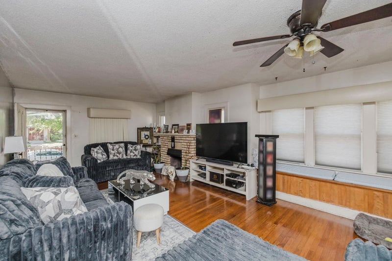 609 N Belmont, Wichita, KS 67208