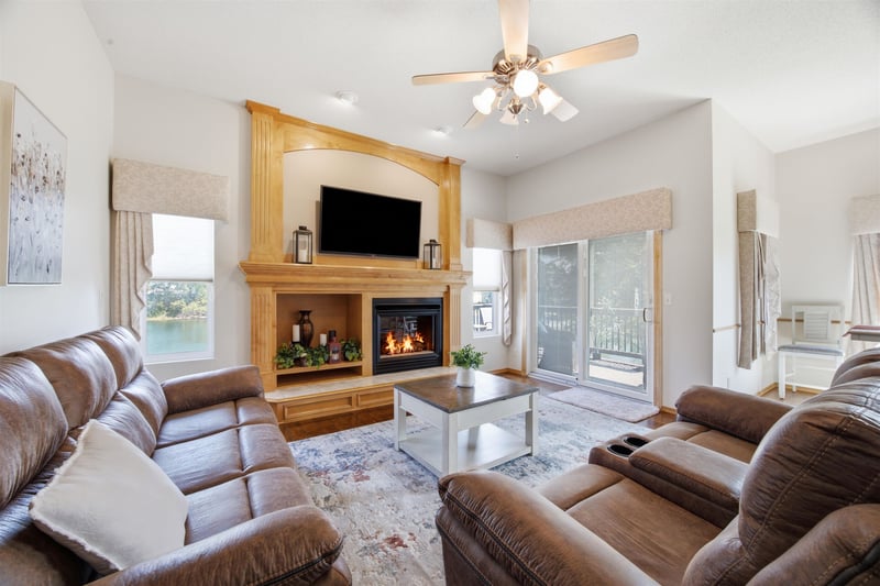 2315 N Lakeway Ct, Wichita, KS 67205