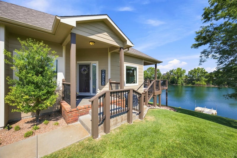 2315 N Lakeway Ct, Wichita, KS 67205