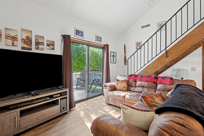 1717 S Cypress St #821, Wichita, KS 67207