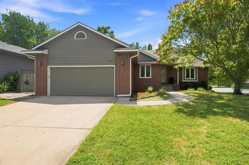 10701 W Westport, Wichita, KS 67212