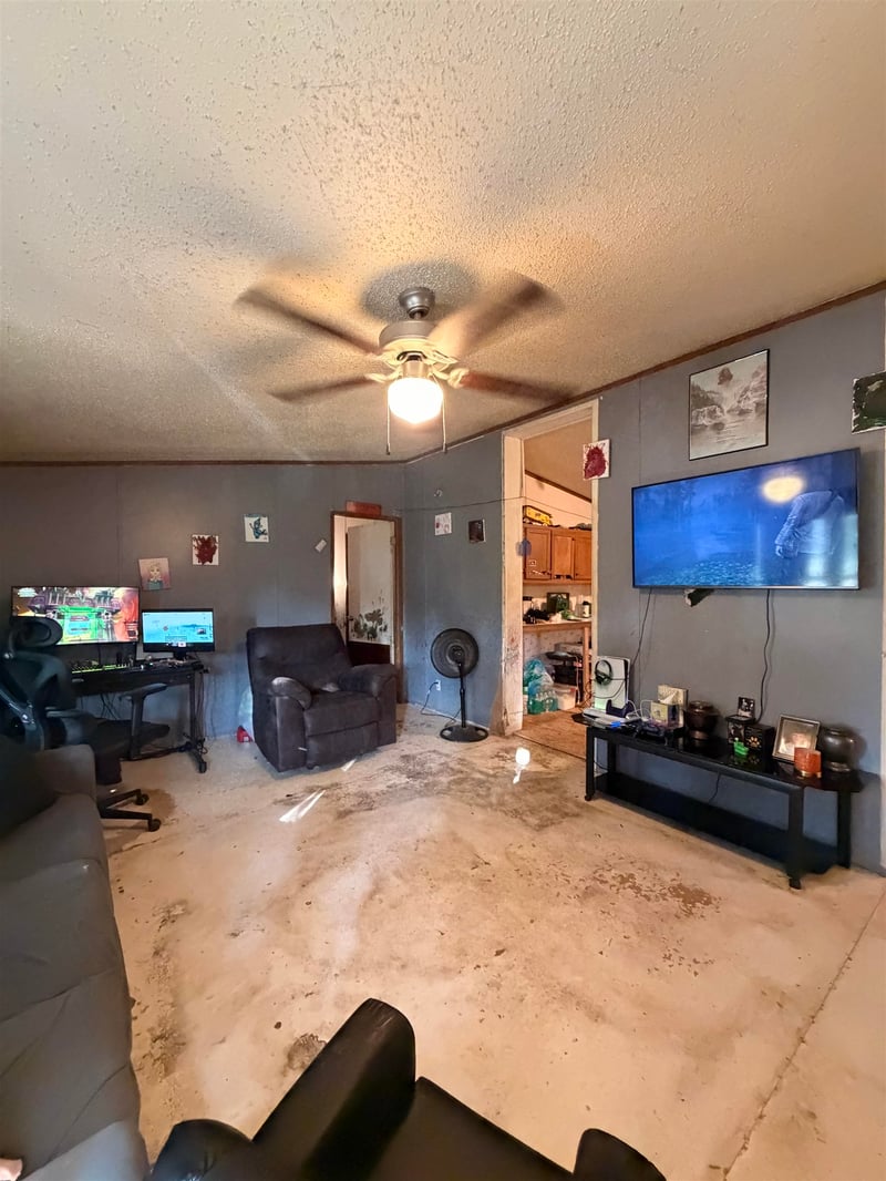 131 W Daniel, Haysville, KS 67060