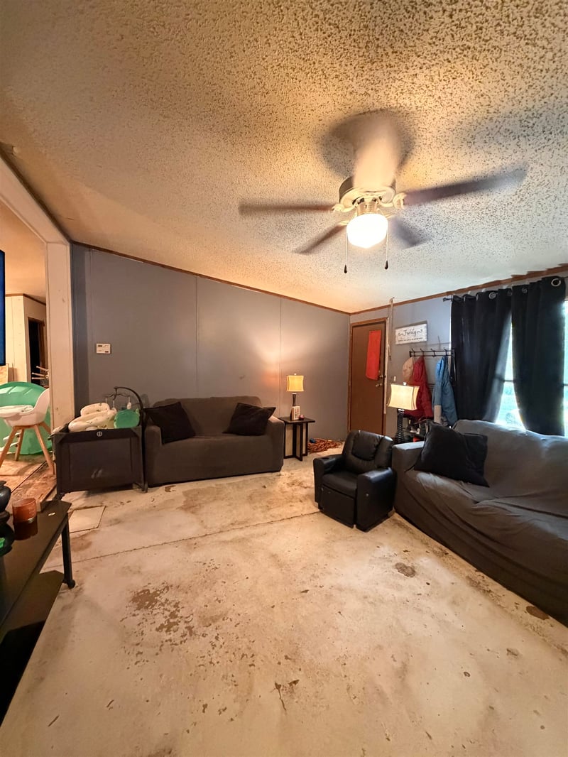 131 W Daniel, Haysville, KS 67060