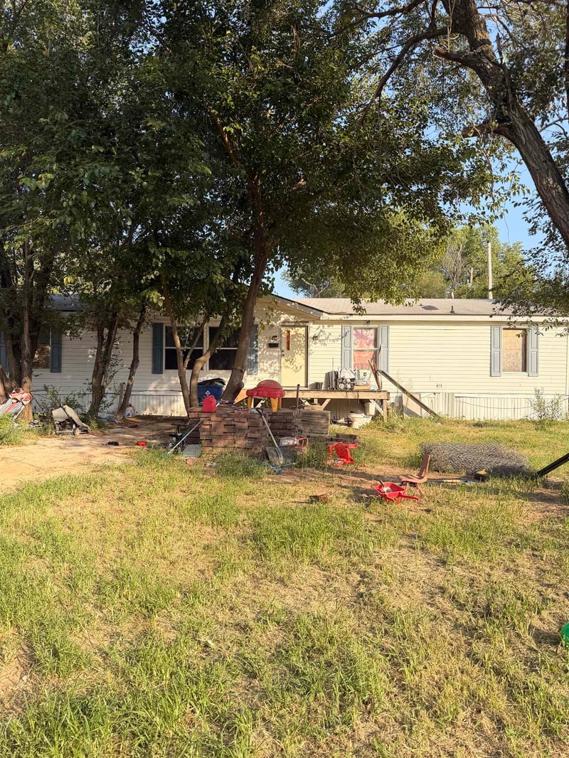131 W Daniel, Haysville, KS 67060