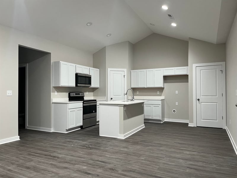 12013-12015 W Fontana St, Maize, KS 67205