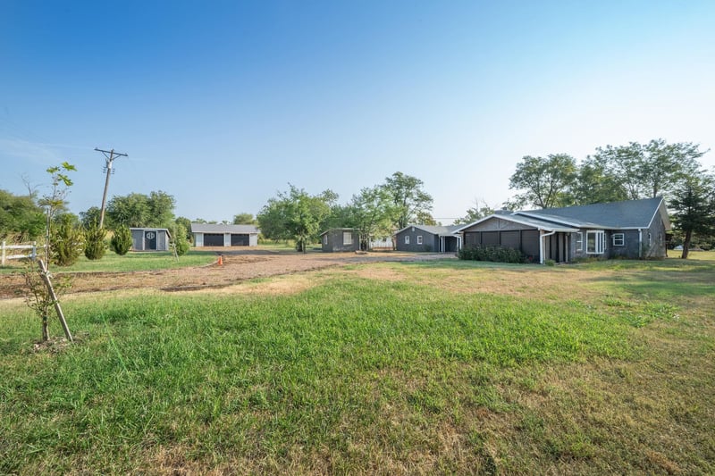 2634 SE Viney Ave, Murdock, KS 67111