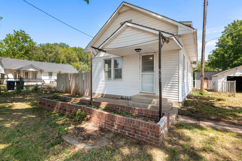 1304 S High, El Dorado, KS 67042