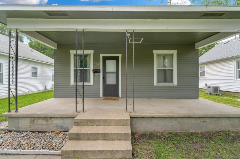 429 W 5th, Newton, KS 67114