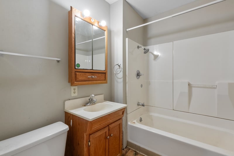 1629 S Richmond Ave, Wichita, KS 67213