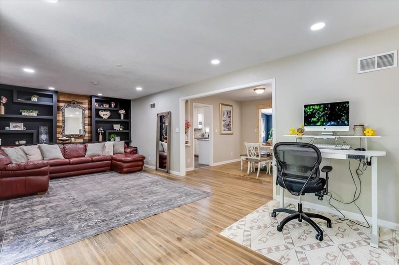 3304 N Porter Ave, Wichita, KS 67204-4210