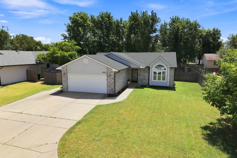 11803 W Murdock Ave, Wichita, KS 67212