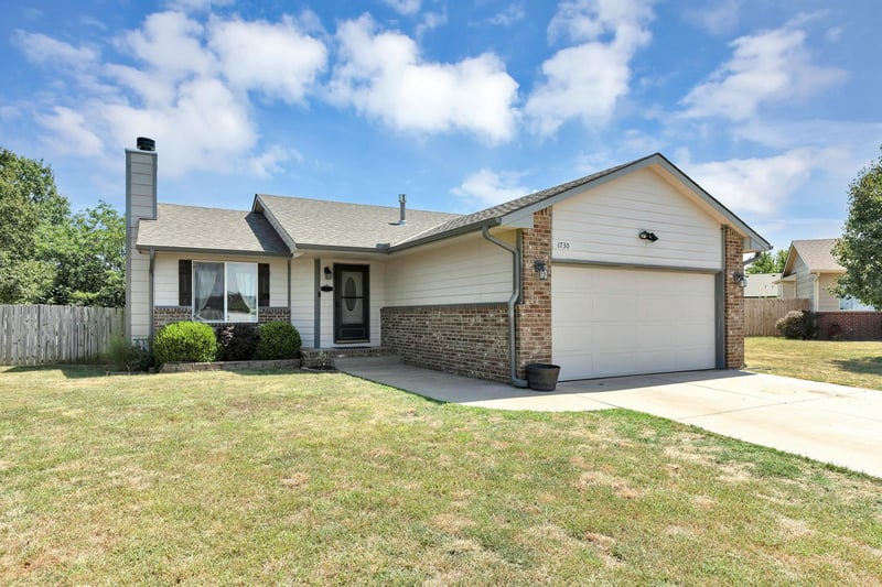 1730 E Winterset Cir, Wichita, KS 67052