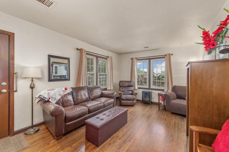 2432 S Pattie, Wichita, KS 67216