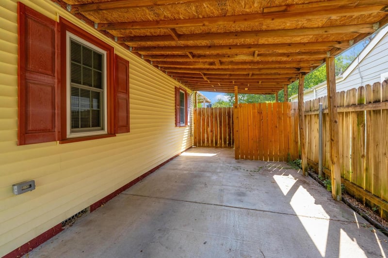 2432 S Pattie, Wichita, KS 67216