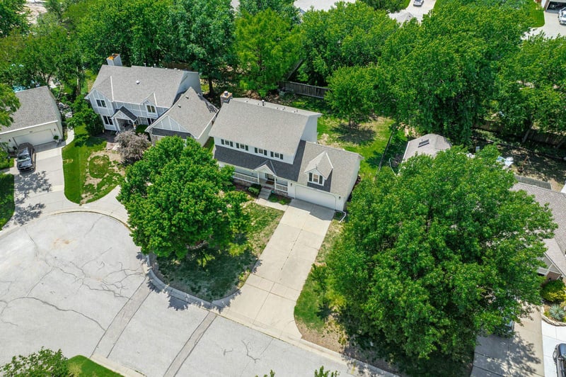 2335 N Stoneybrook Ct, Wichita, KS 67226-3604