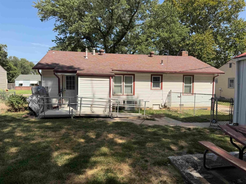 833 N Kokomo, Derby, KS 67037