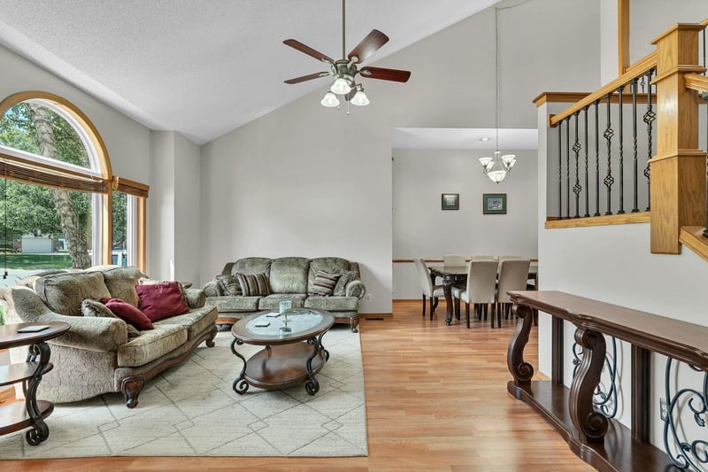 228 N Prescott Cir, Wichita, KS 67212