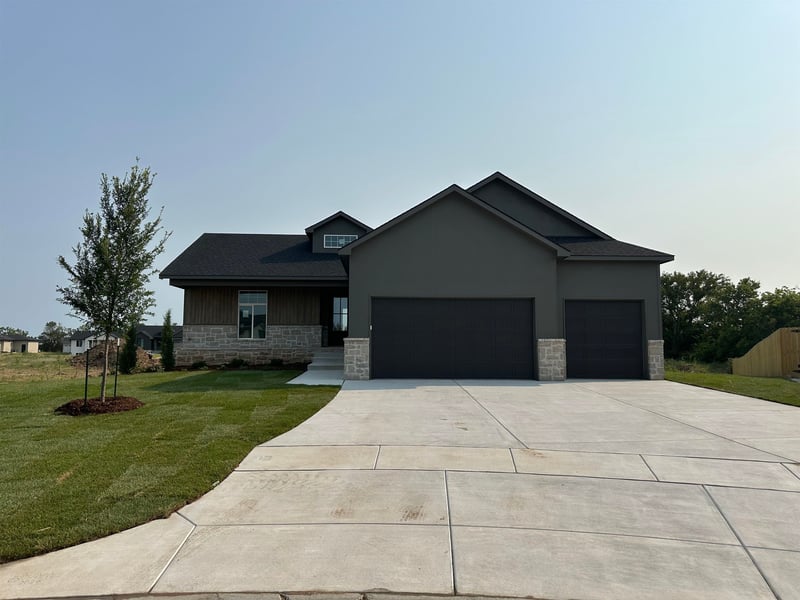 3429 S Linden Ct, Wichita, KS 67210