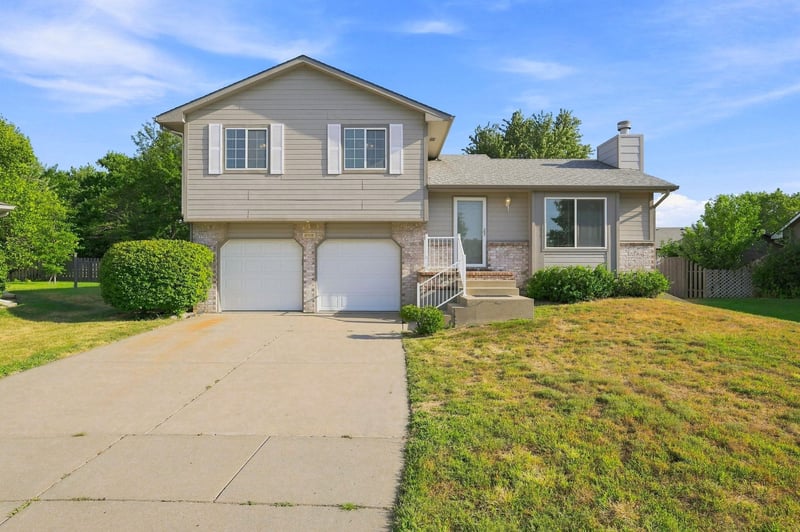 8110 W Westlawn, Wichita, KS 67212