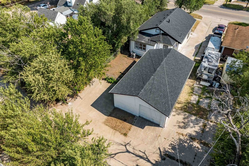 2614 W Douglas Ave, Wichita, KS 67203
