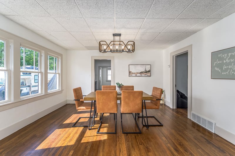 2614 W Douglas Ave, Wichita, KS 67203