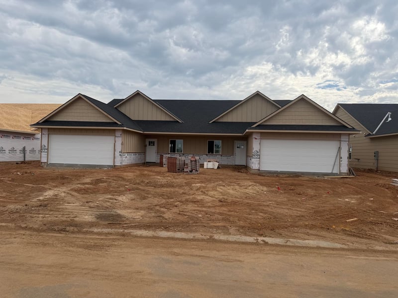 814 N Wheatland St Unit 100 #814 N Wheatland St Unit 200, Wichita, KS 67235