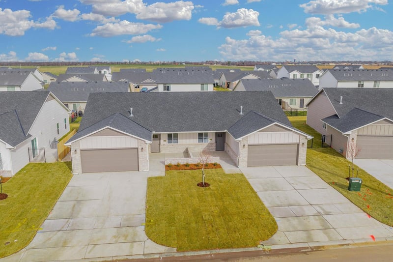 13014 W Thorton St Unit 100 #13014 W Thorton St Unit 200, Wichita, KS 67235