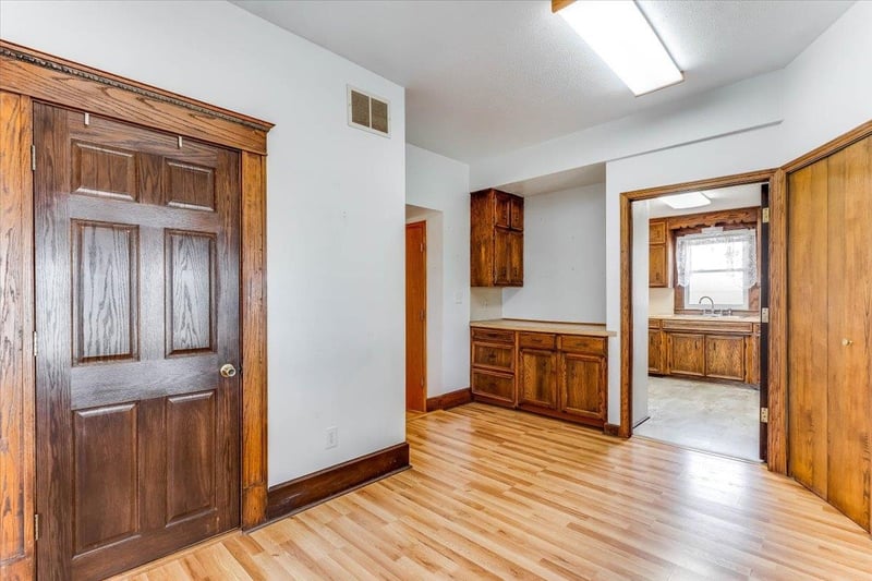16911 S Woodberry, Mount Hope, KS 67108