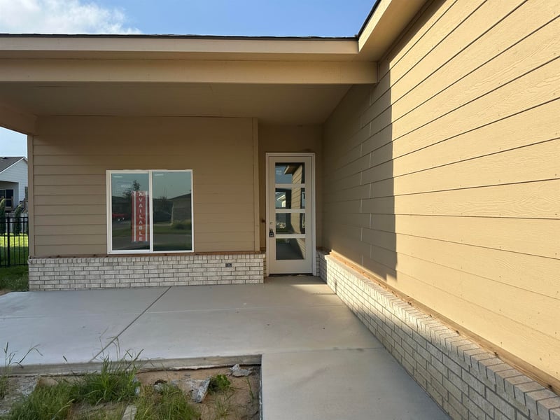 4438 N Sunny Ct, Wichita, KS 67205
