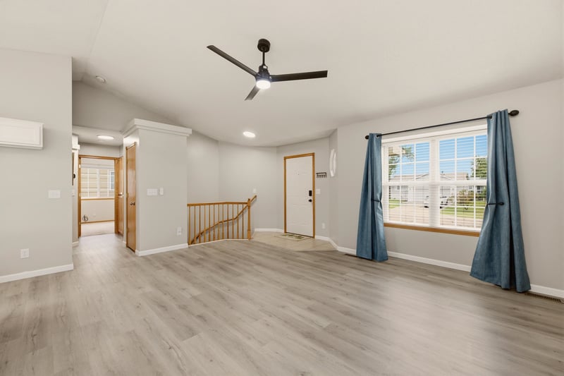 882 S Bedford Ct, Wichita, KS 67207