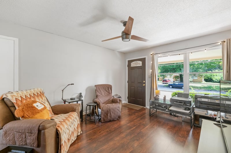 1137 S Prairie Park Rd, Wichita, KS 67218