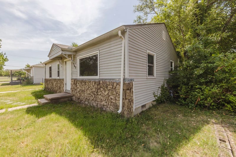 3145 E Ethel, Wichita, KS 67219