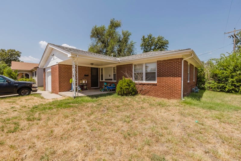 2524 W Columbine, Wichita, KS 67204