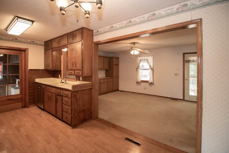 623 E Mulvane, Mulvane, KS 67110