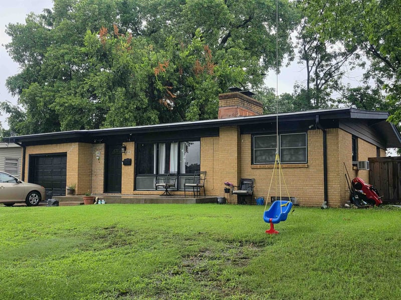 8316 E Morris St, Wichita, KS 67207