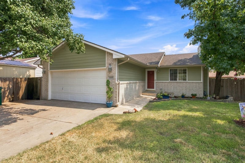 1645 S Lark Ct, Wichita, KS 67209